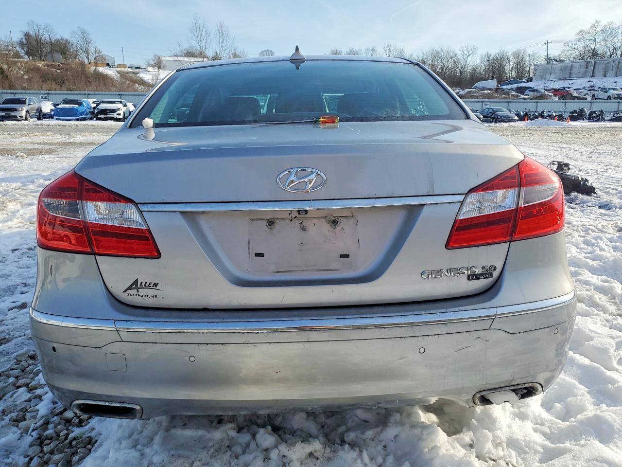 2013 Hyundai Genesis 5.0L - Фото 6
