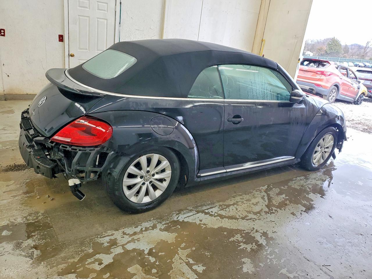 2018 Volkswagen Beetle S - Image 3