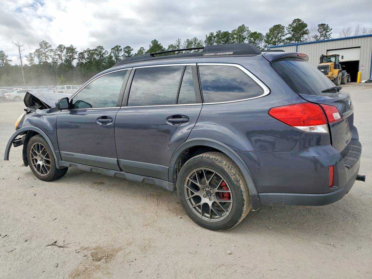 2010 Subaru Outback 3.6R Limited - Фото 2