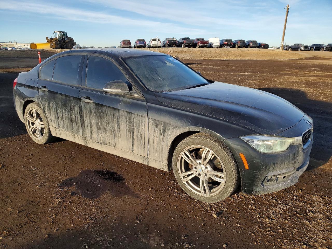 2018 BMW 330 Xi - Фото 4