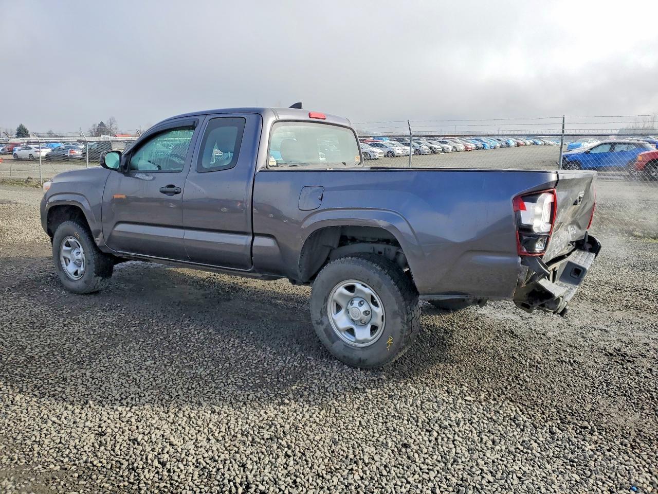 2018 Toyota Tacoma Access Cab - Фото 2