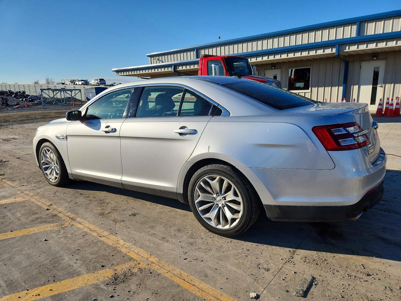 2018 Ford Taurus Limited - Image 2