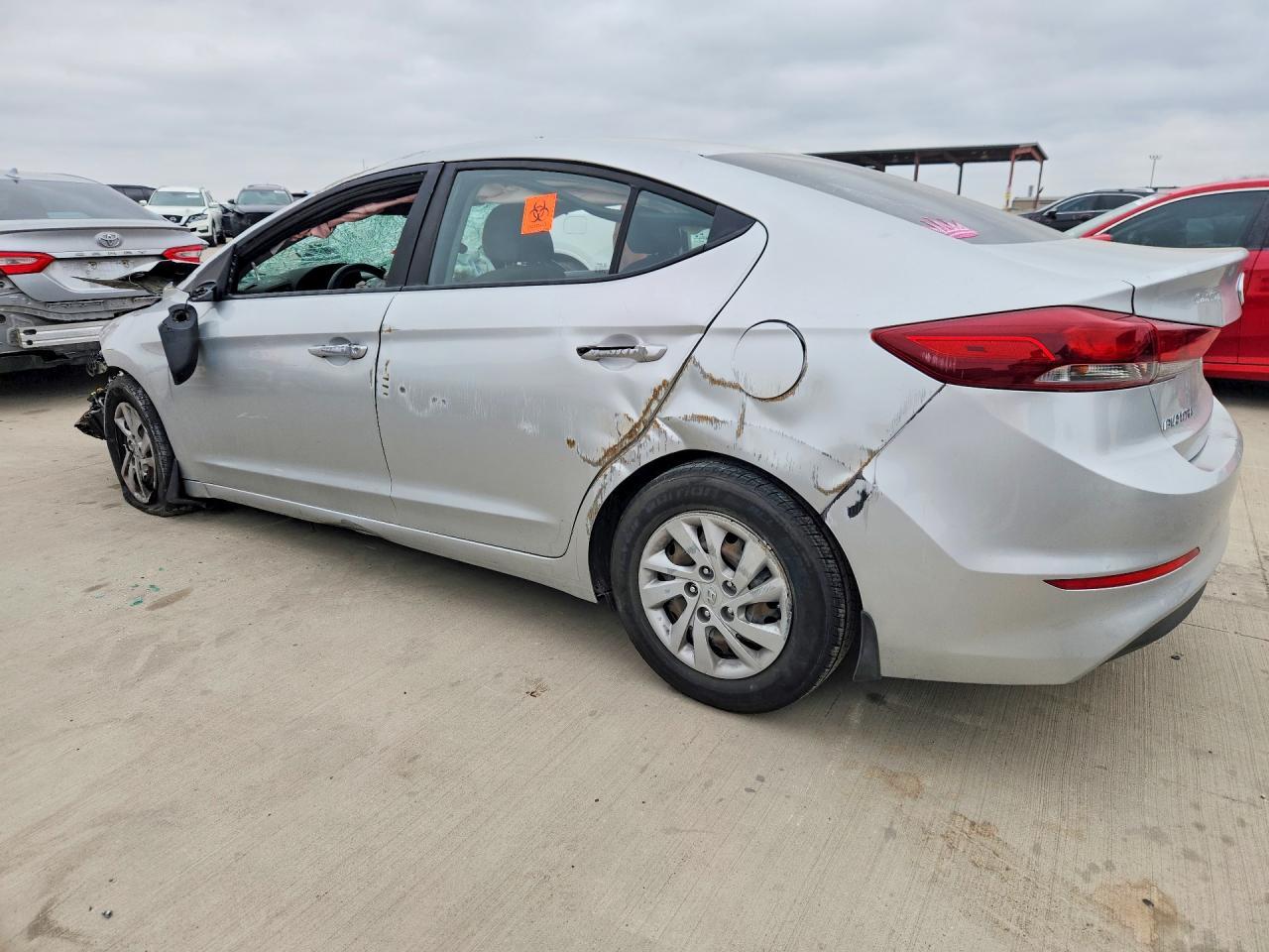 2018 Hyundai Elantra Se - Image 2