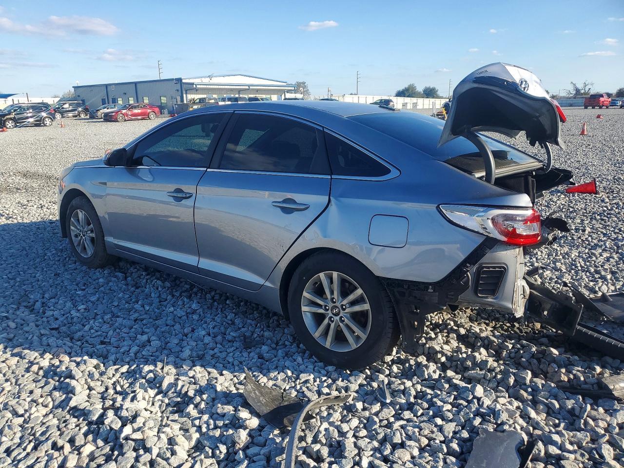 2015 Hyundai Sonata Se - Image 2