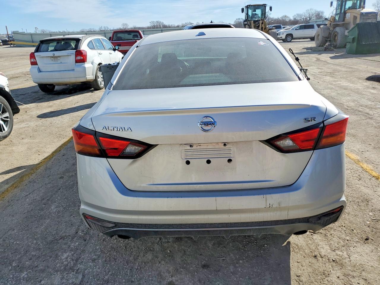 2019 Nissan Altima Sr - Фото 6