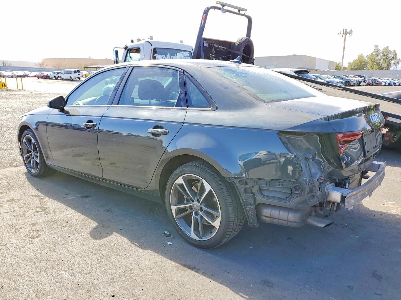2019 Audi A4 Premium - Фото 2