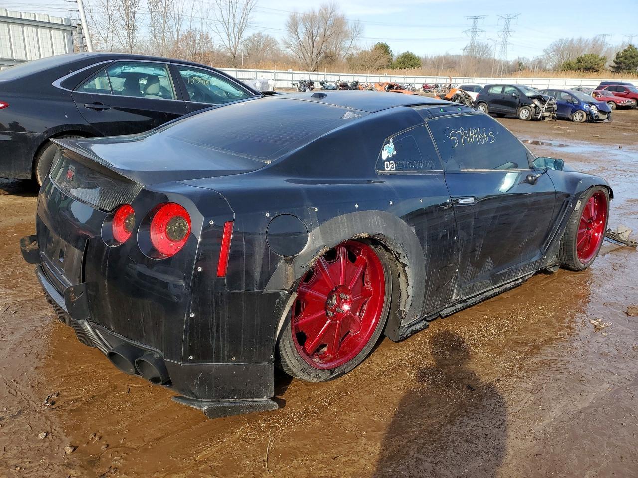 2010 Nissan Gt-R Base - Фото 3