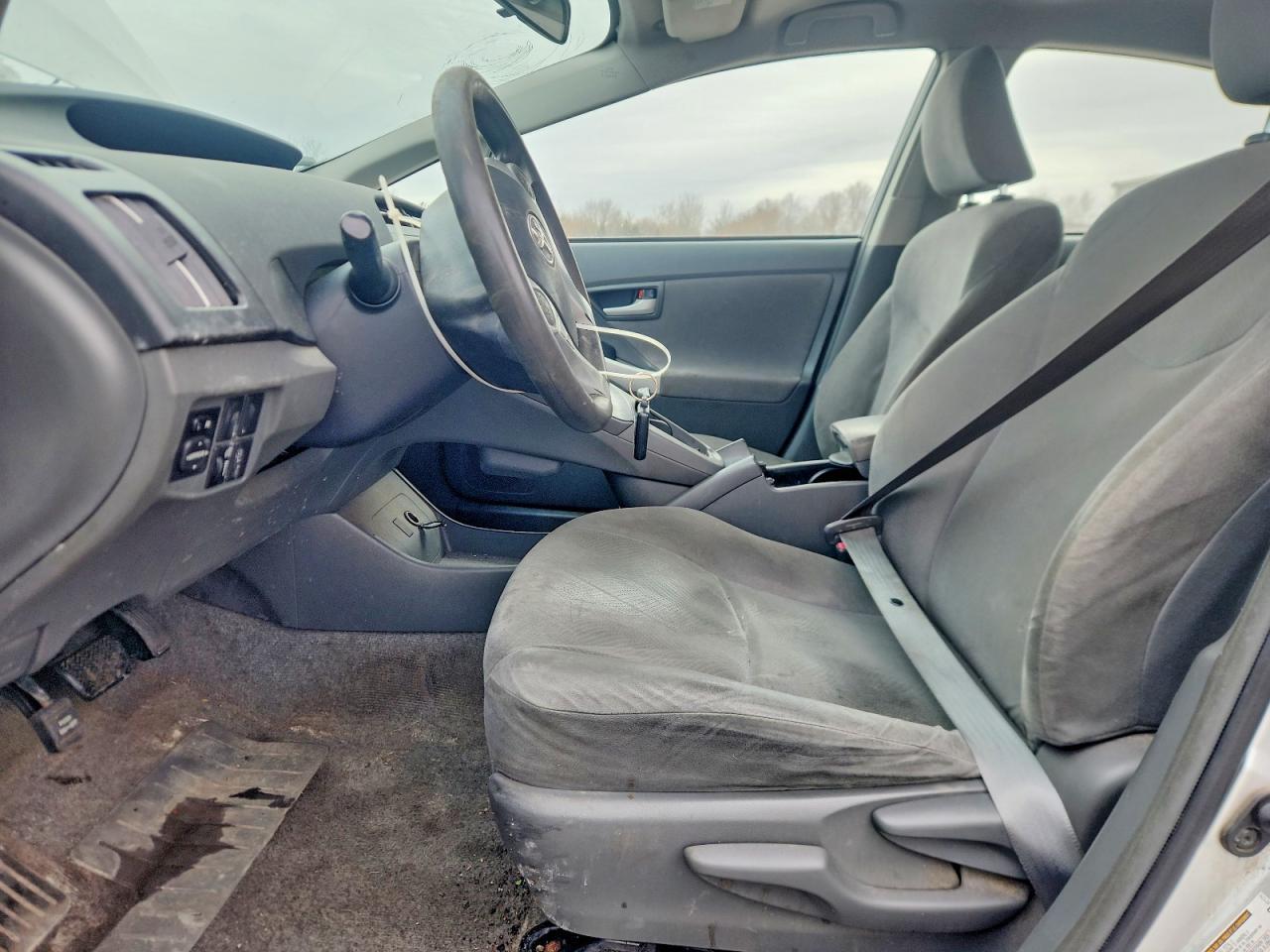 2010 Toyota Prius Iii - Фото 7