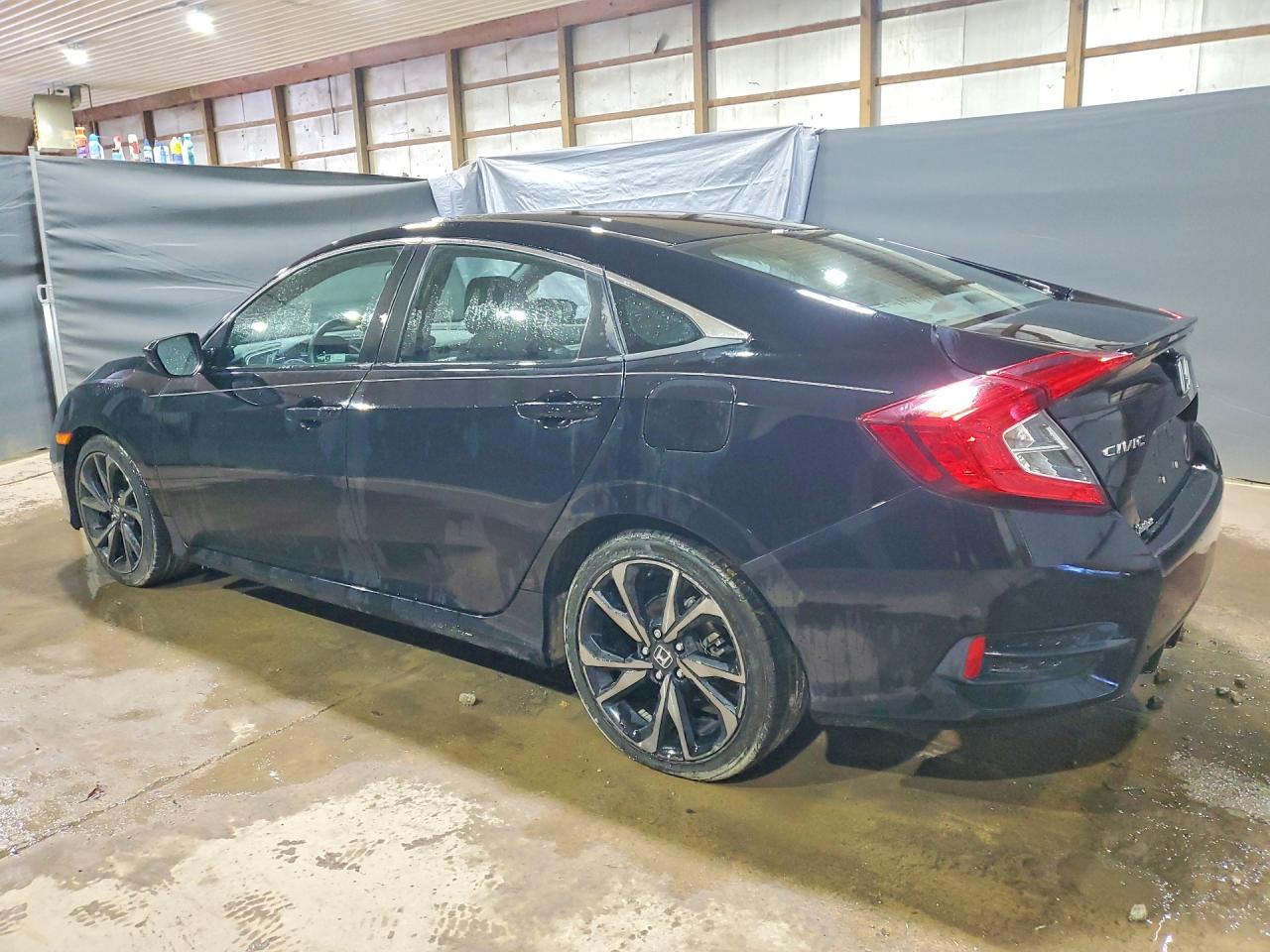 2021 Honda Civic Sport - Фото 2