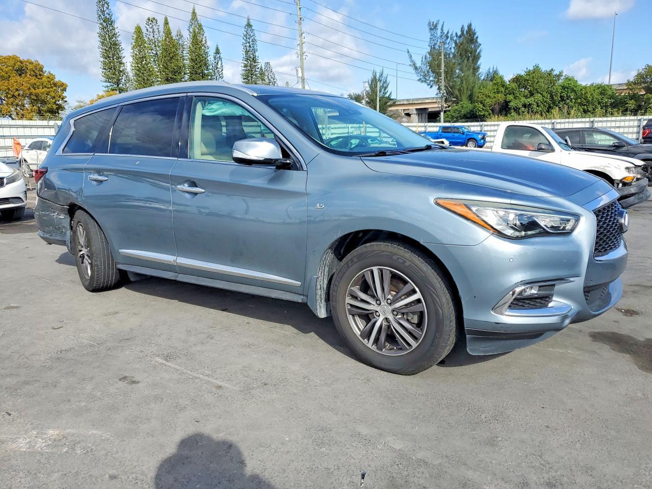2019 Infiniti Qx60 Luxe - Image 4