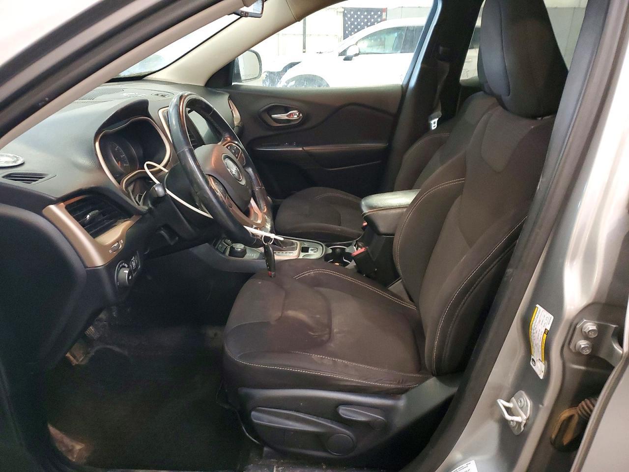 2015 Jeep Cherokee Latitude - Image 7