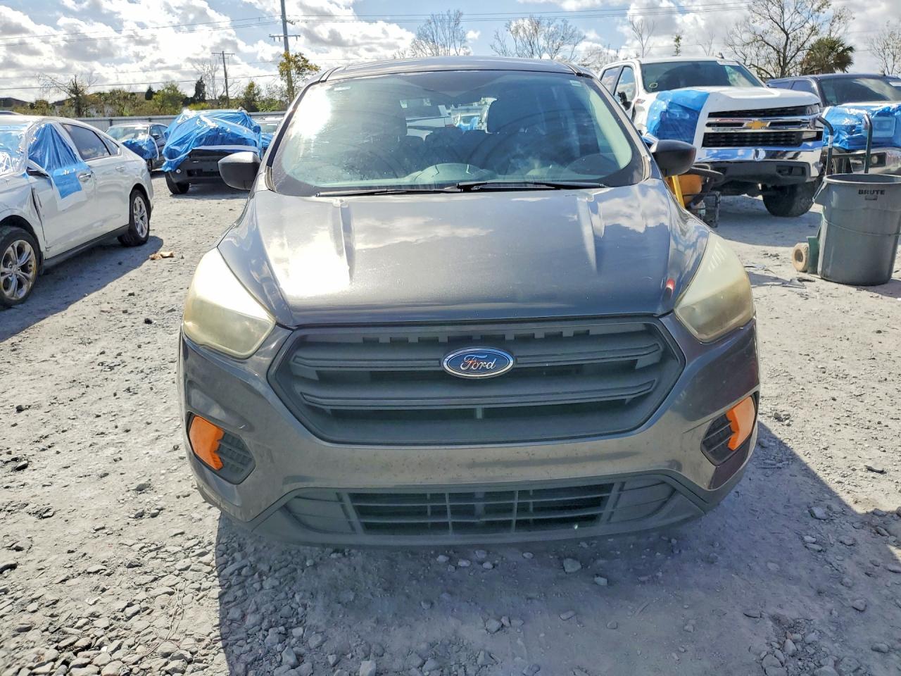 2017 Ford Escape S - Фото 5