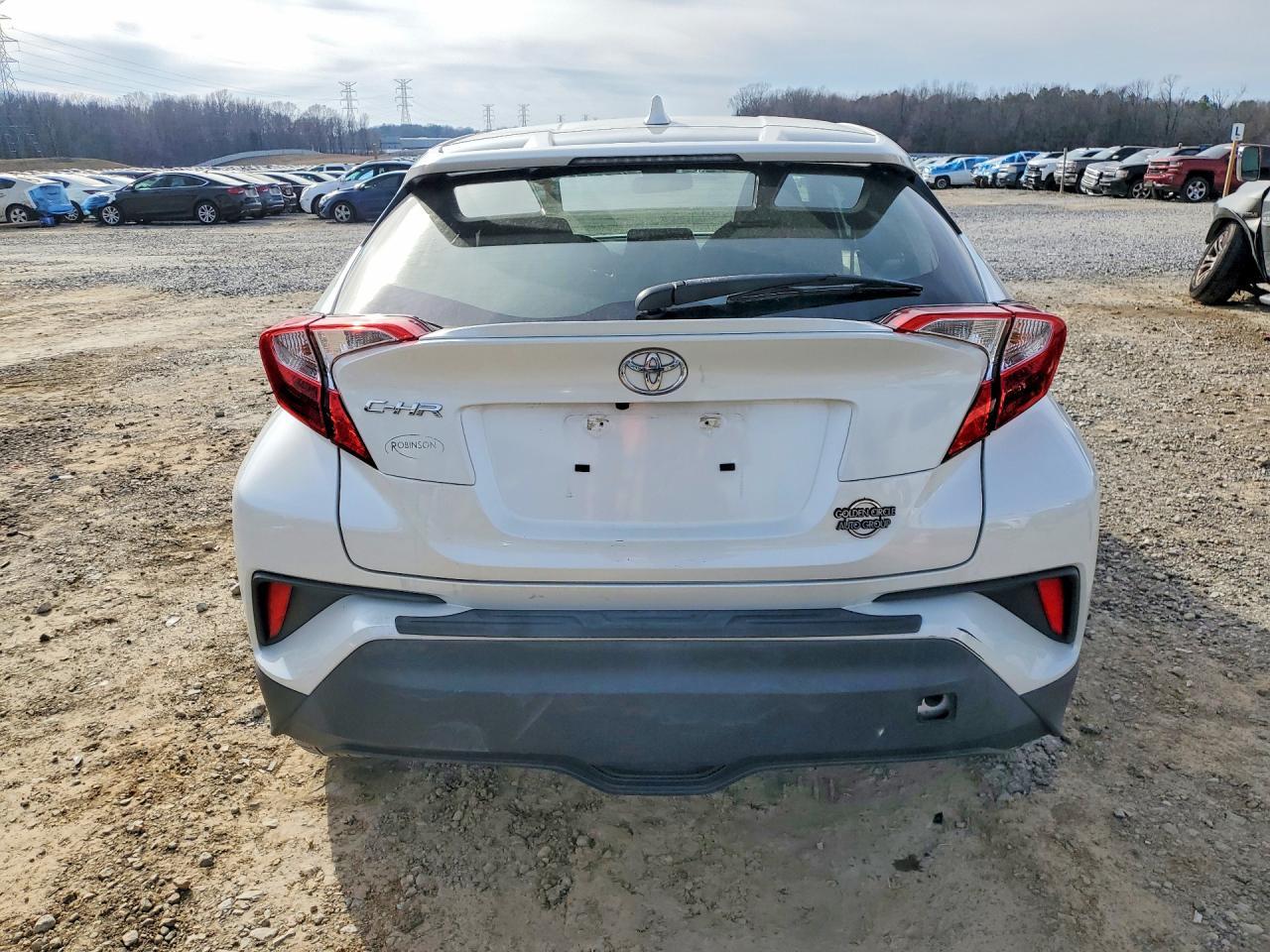 2020 Toyota C-Hr Xle - Image 6