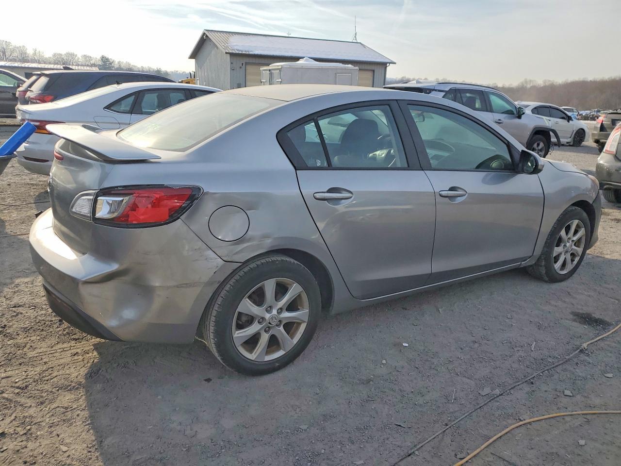 2010 Mazda 3 I - Фото 3