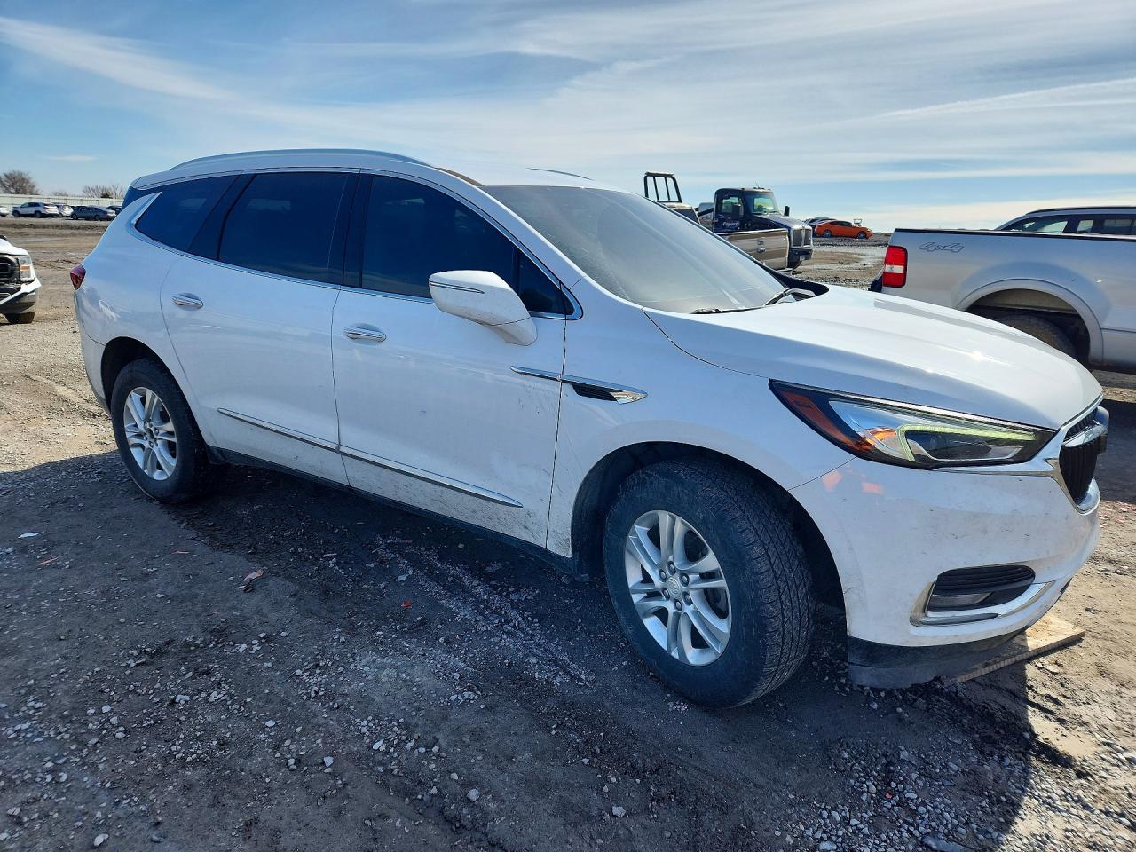 2018 Buick Enclave Essence - Image 4