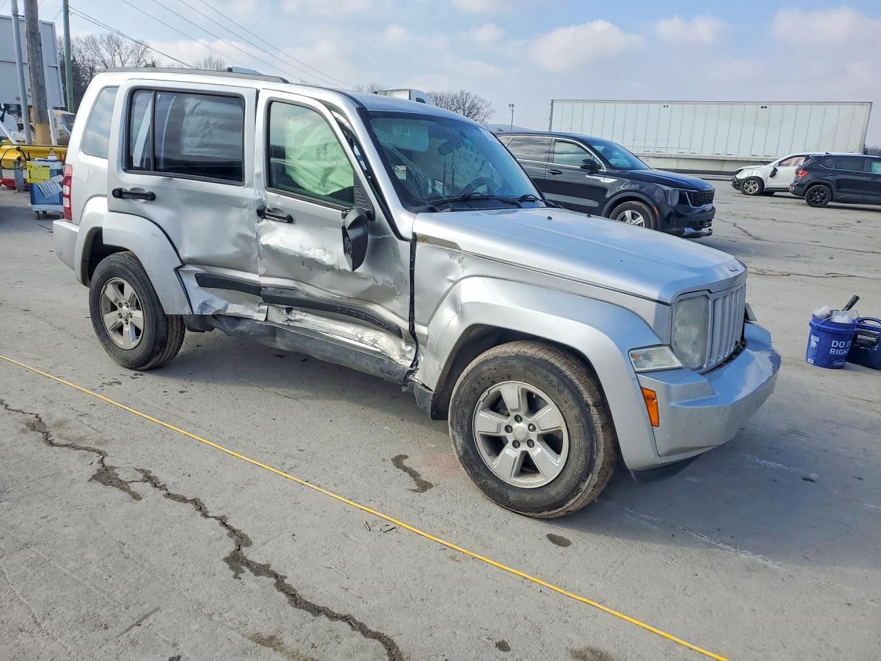2010 Jeep Liberty Sport - Фото 4