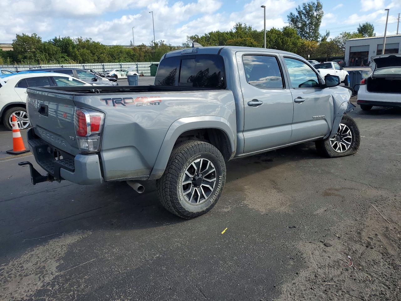 2021 Toyota Tacoma Double Cab - Фото 3