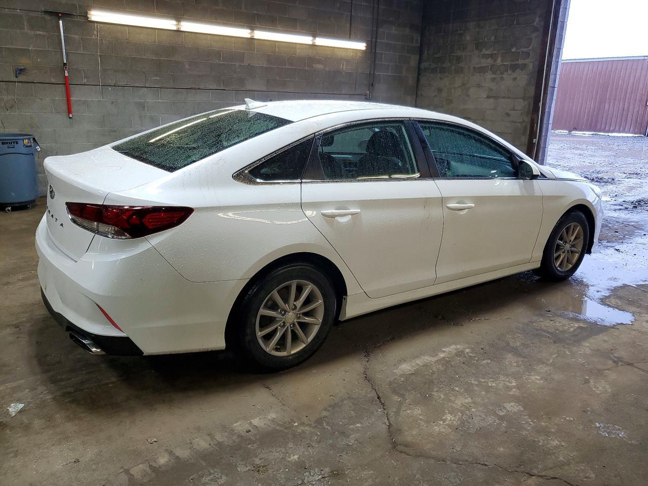 2019 Hyundai Sonata Se - Image 3
