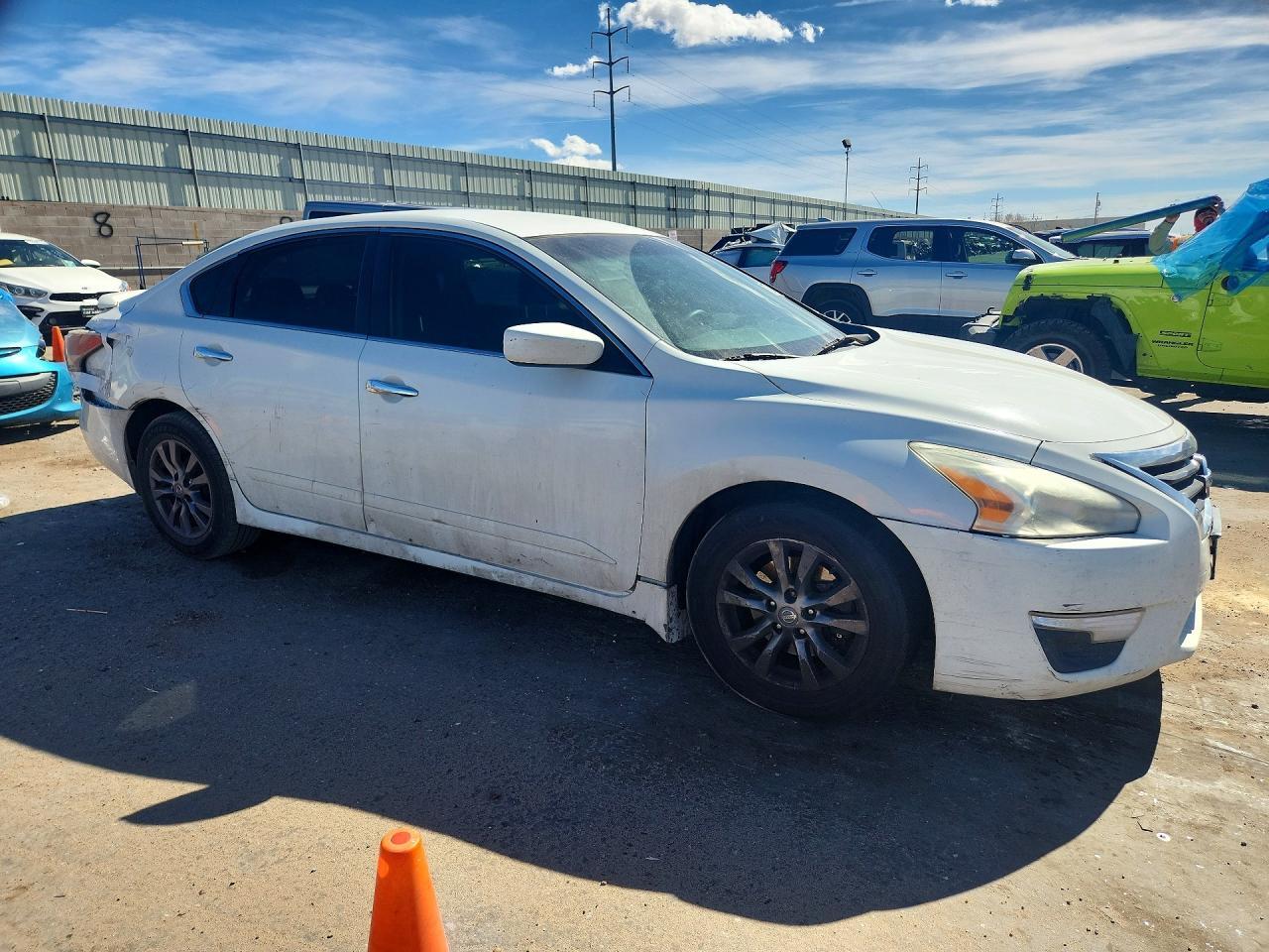 2015 Nissan Altima 2.5 S - Image 4