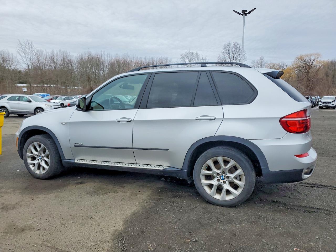 2012 BMW X5 xDrive35I - Image 2