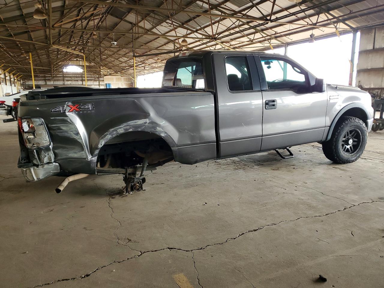 2005 Ford F150 - Image 3