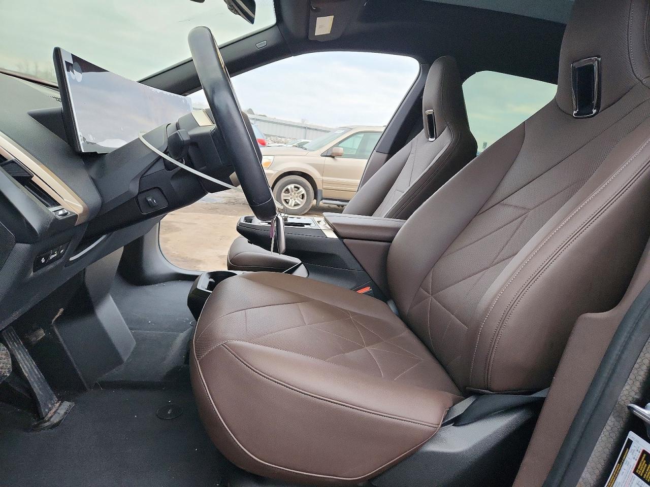 2023 BMW Ix xDrive50 - Image 7