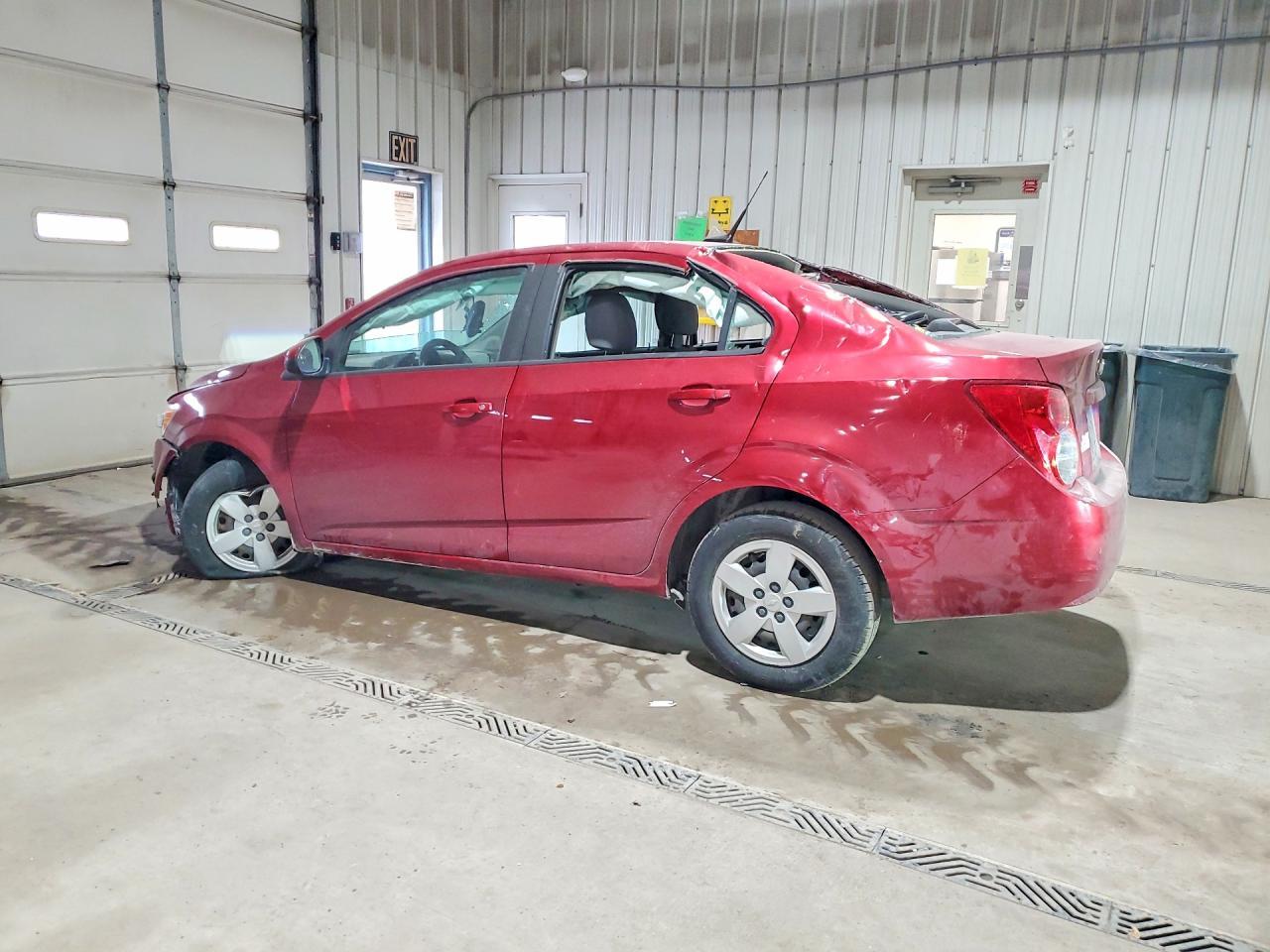 2013 Chevrolet Sonic Ls - Фото 2