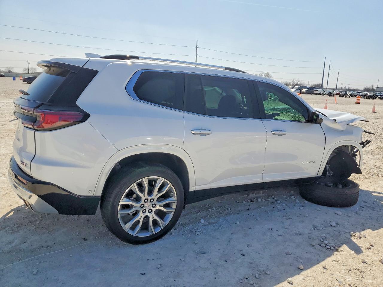 2025 GMC Acadia Denali - Фото 3