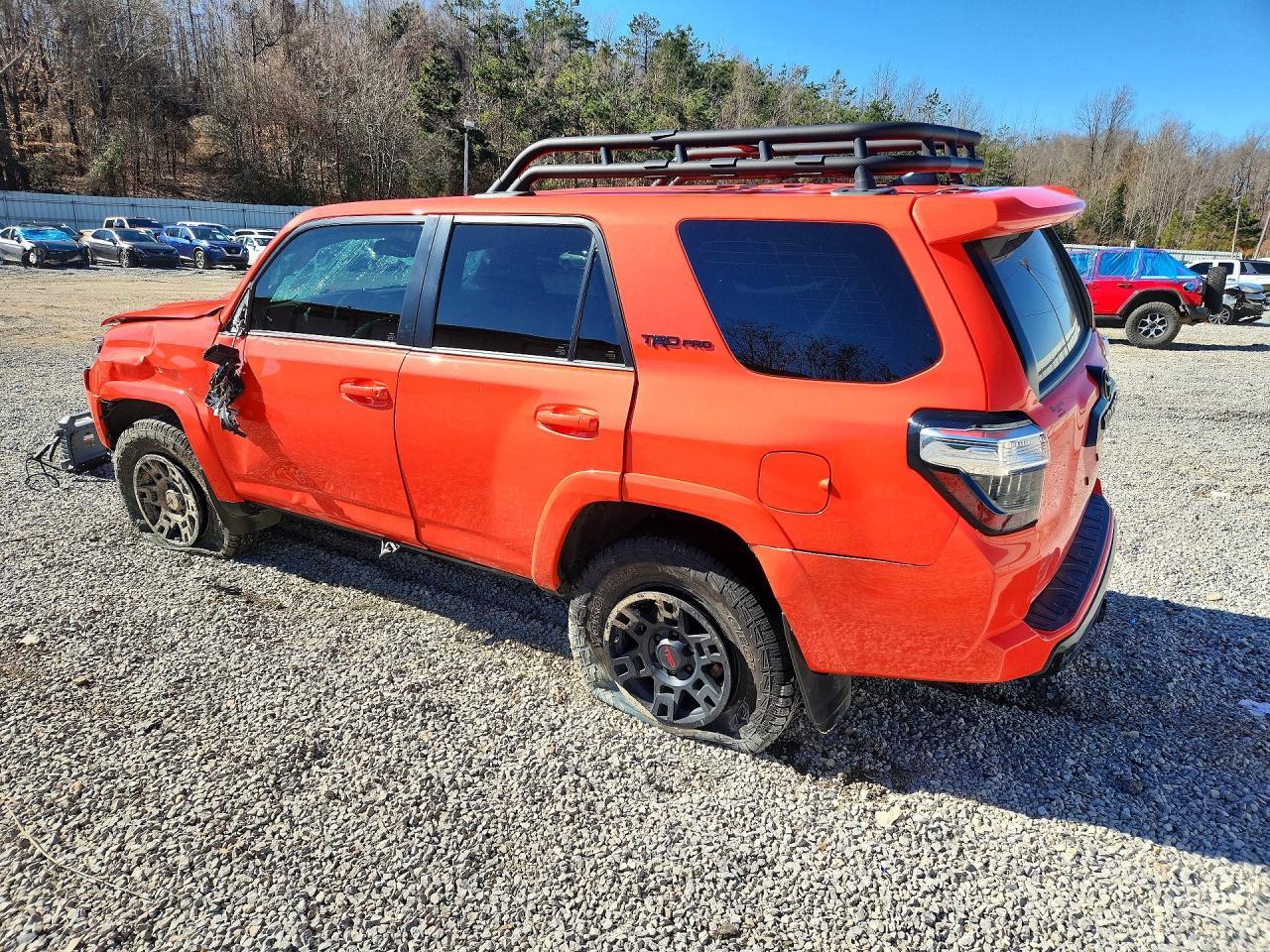 2023 Toyota 4Runner Se - Фото 2