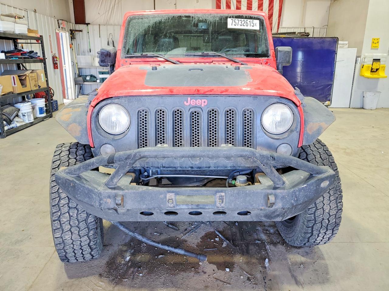 2014 Jeep Wrangler Unlimited Sahara - Image 5