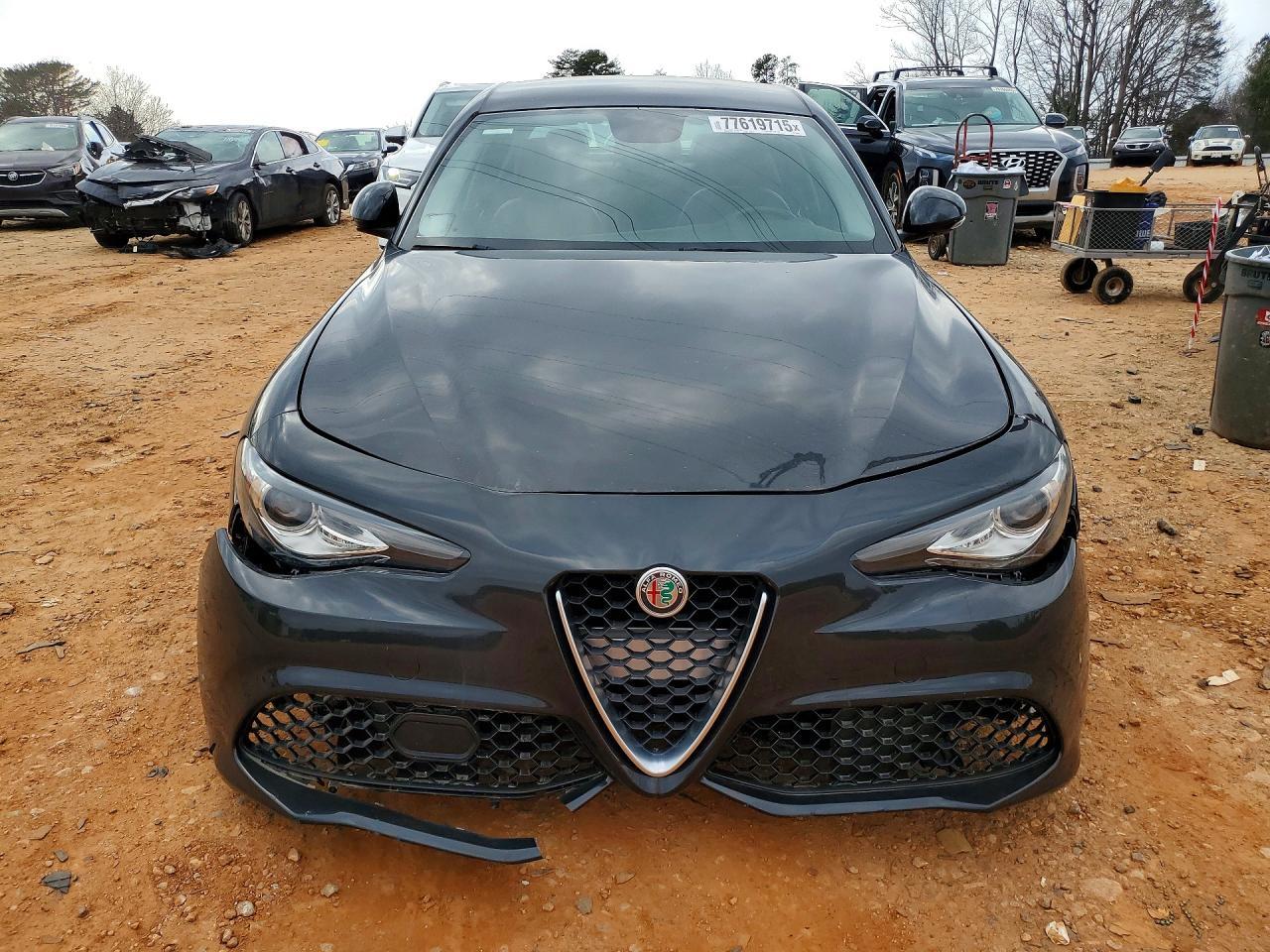 2017 Alfa Romeo Giulia Q4 - Image 5