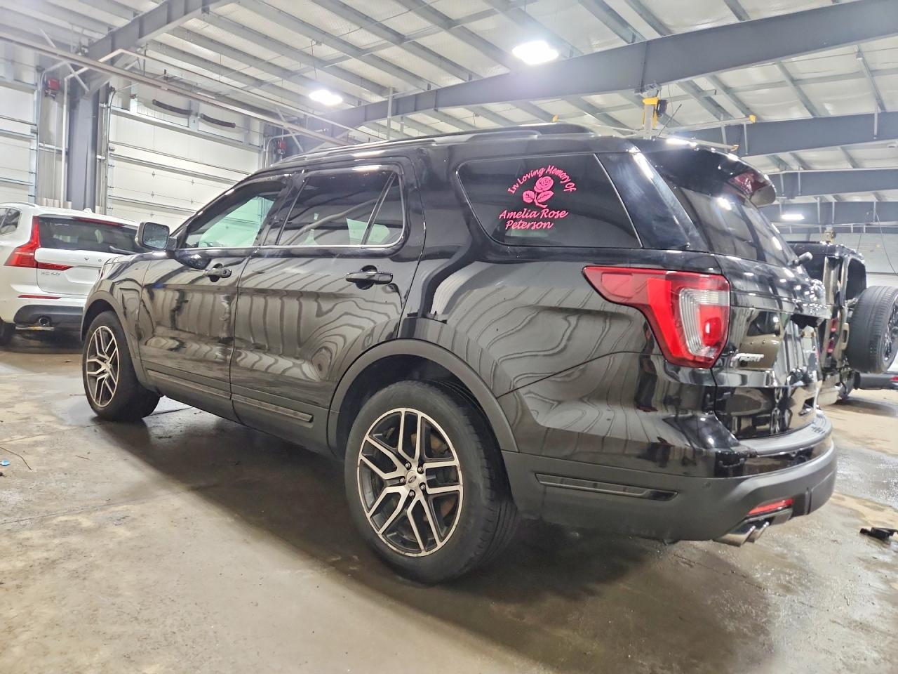 2019 Ford Explorer Sport - Фото 2