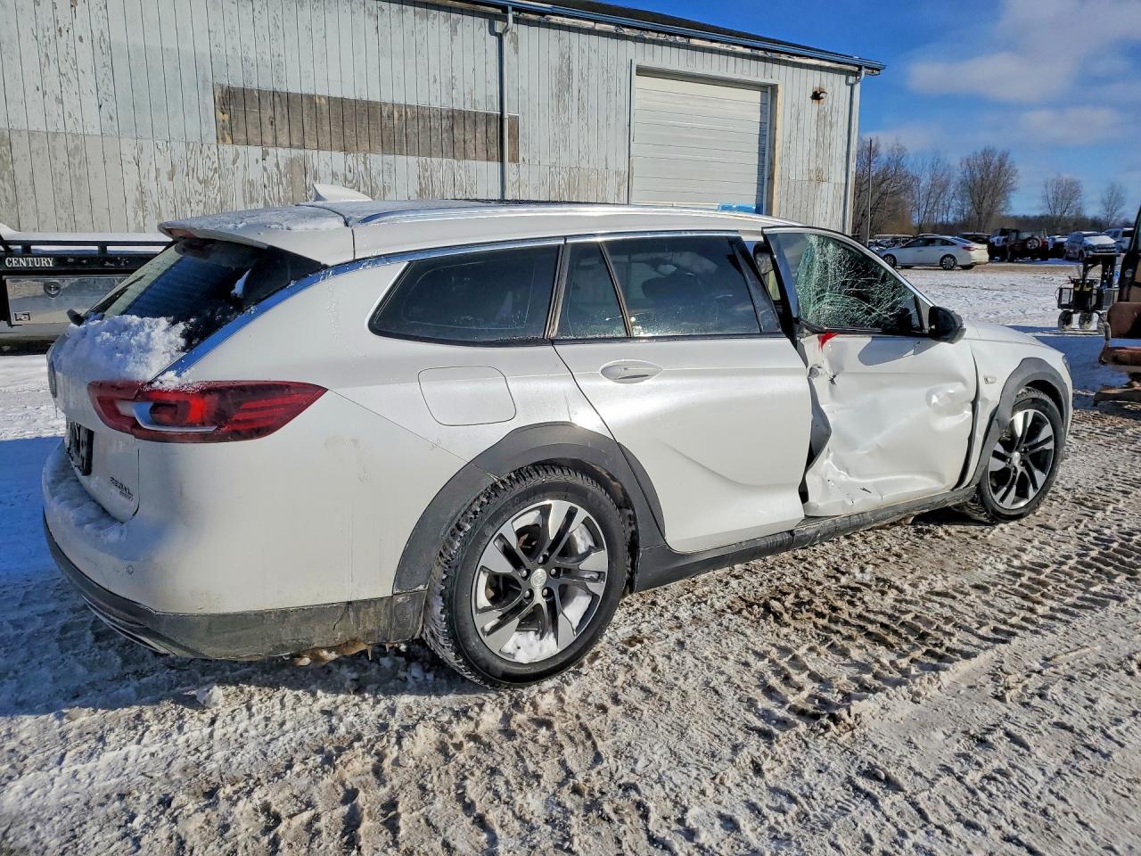 2018 Buick Regal Tourx Essence - Фото 3