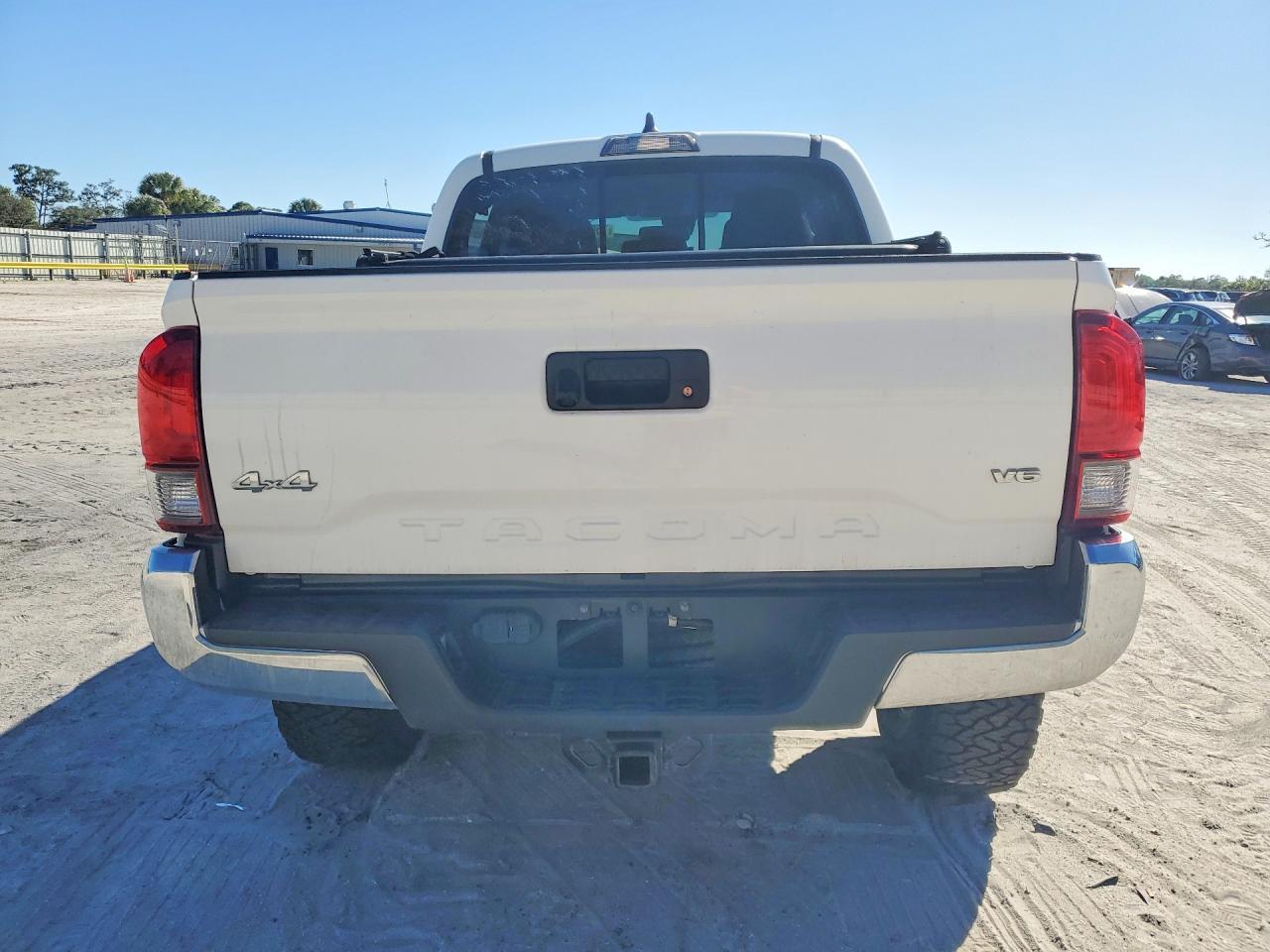 2021 Toyota Tacoma Double Cab - Image 6