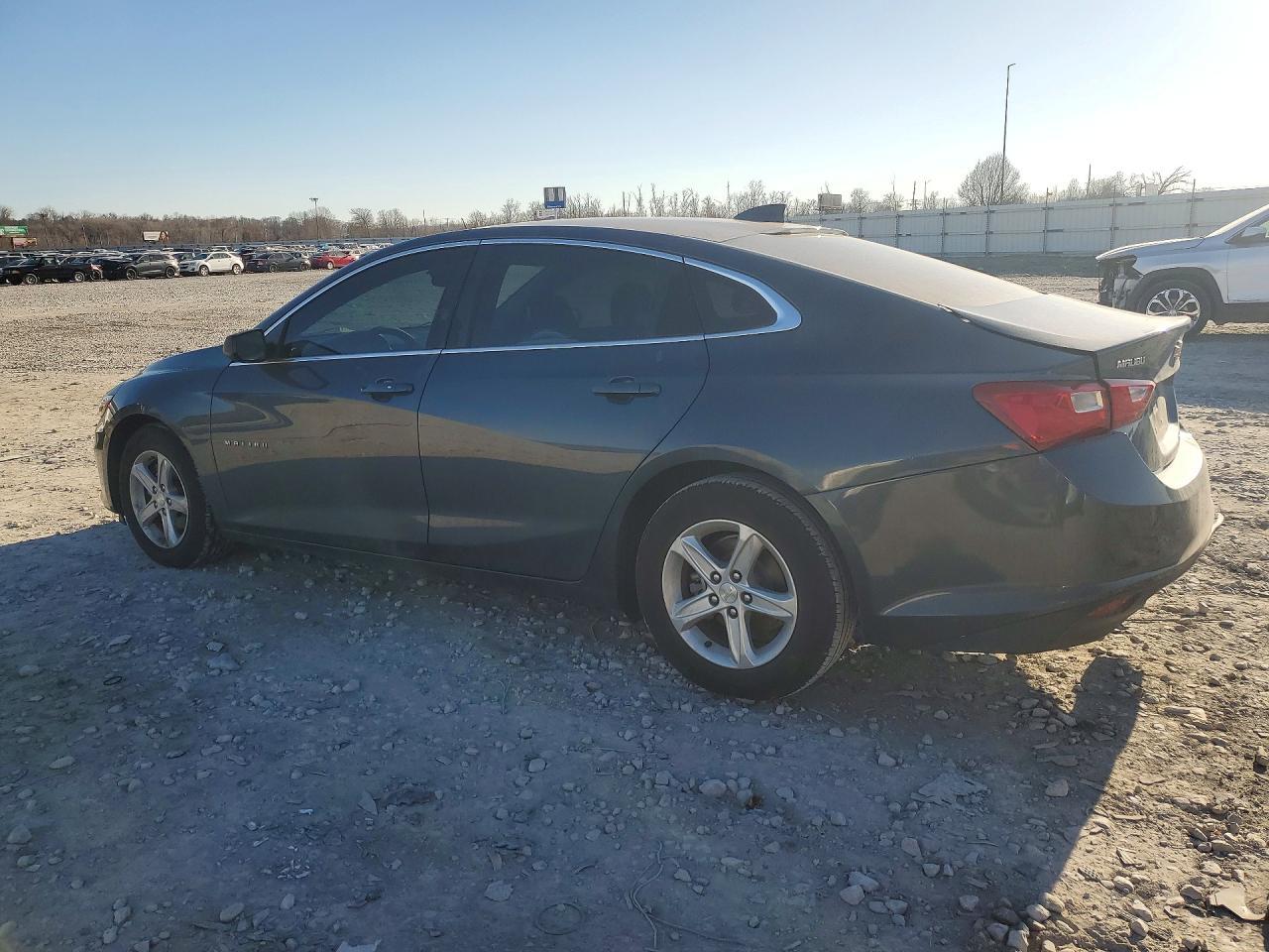2019 Chevrolet Malibu Ls - Image 2
