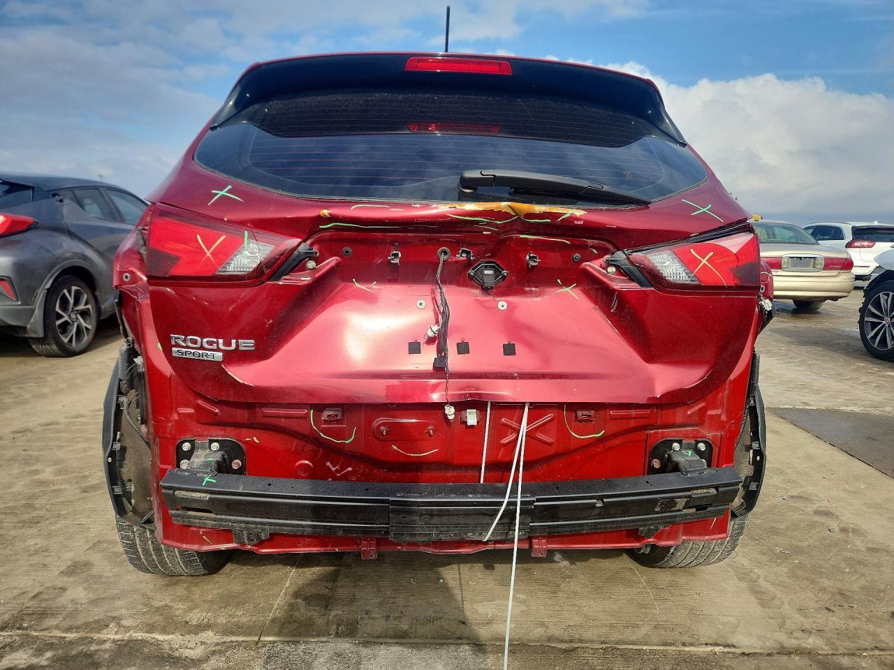 2019 Nissan Rogue Sport S - Image 6