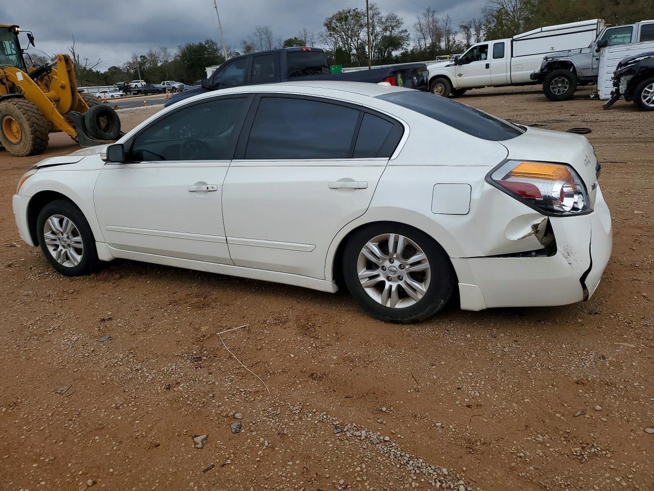 2010 Nissan Altima Base - Фото 2