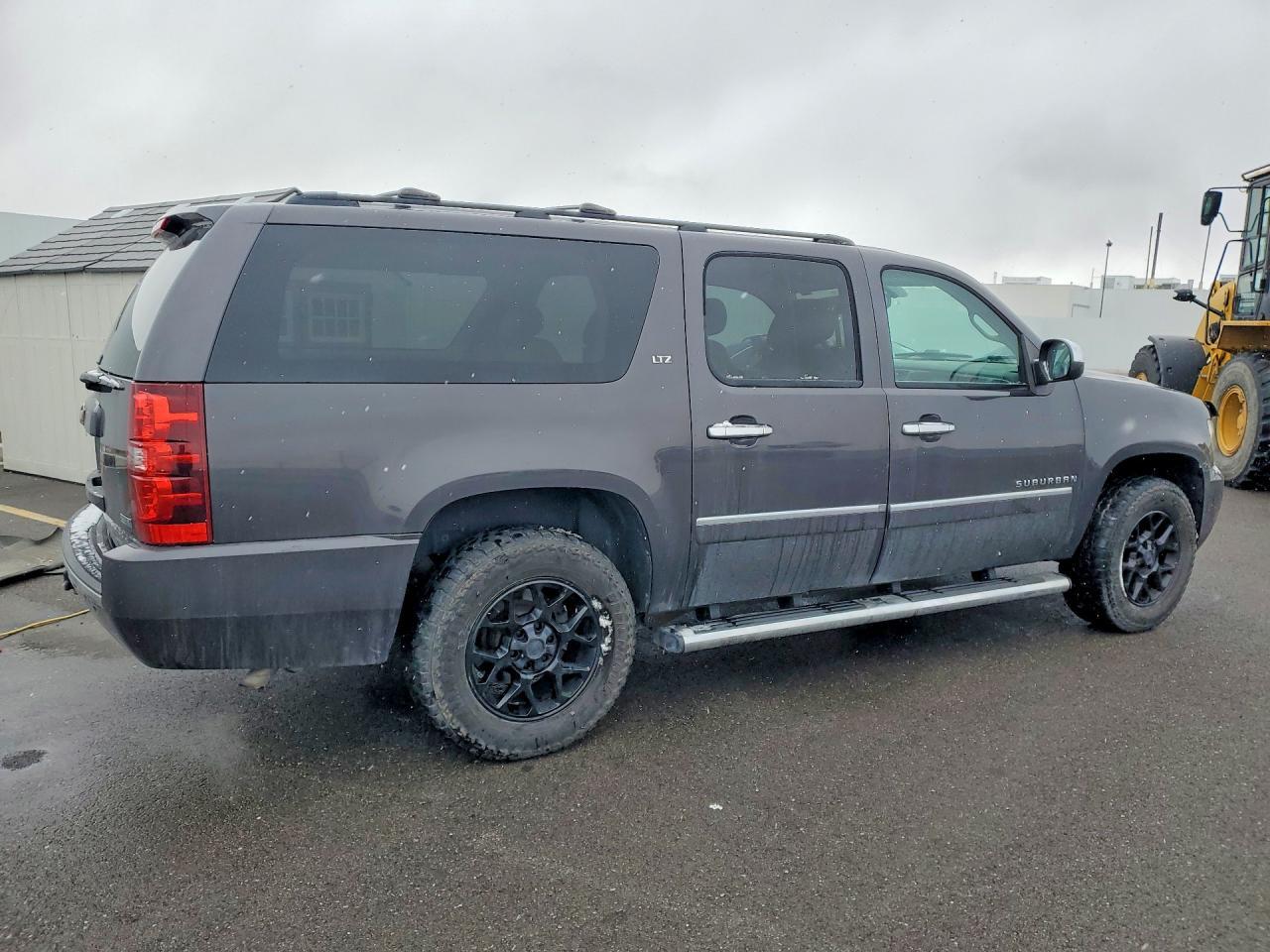 2010 Chevrolet Suburban K1500 Ltz - Фото 3