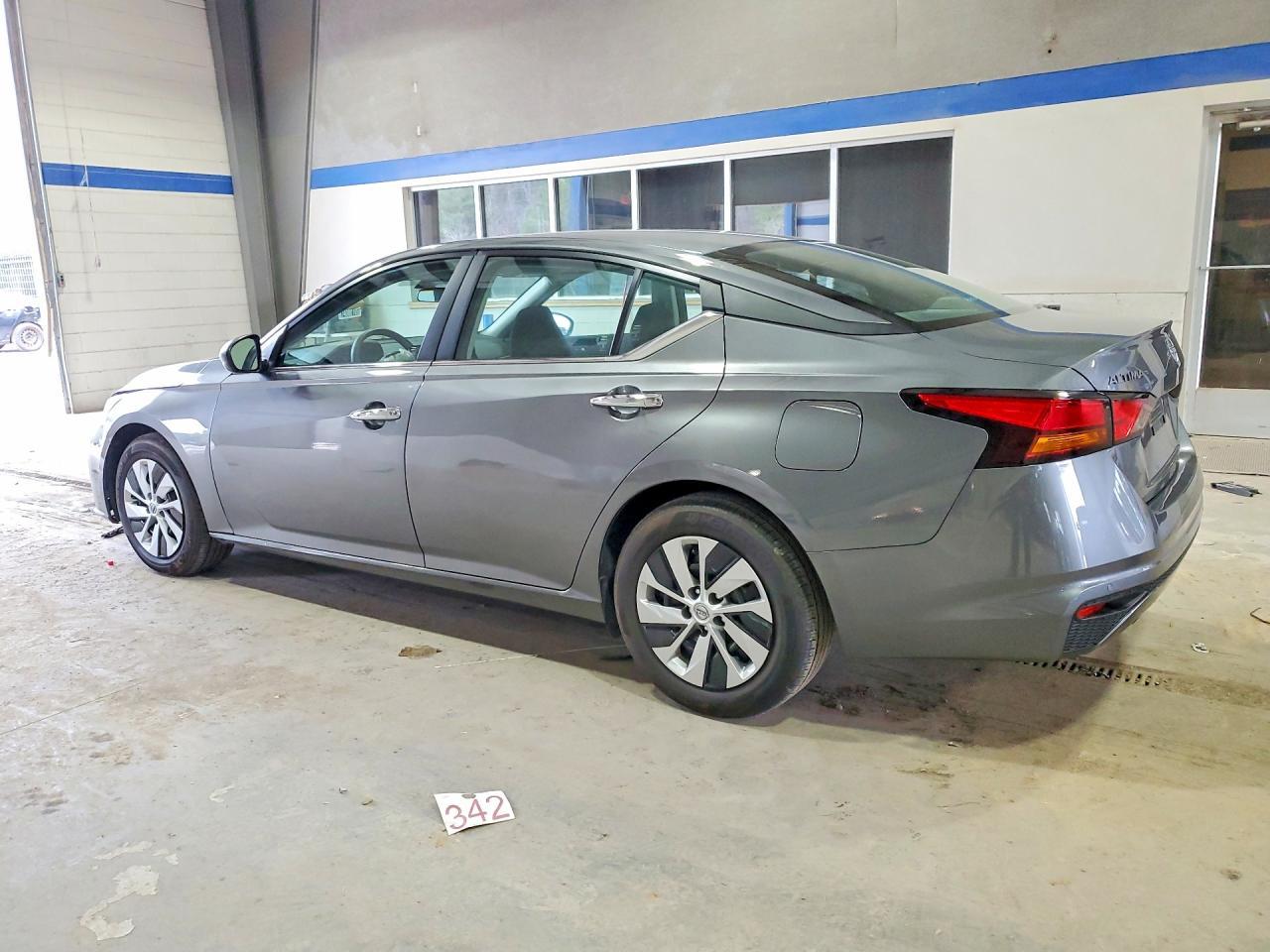 2024 Nissan Altima 2.5 S - Фото 2