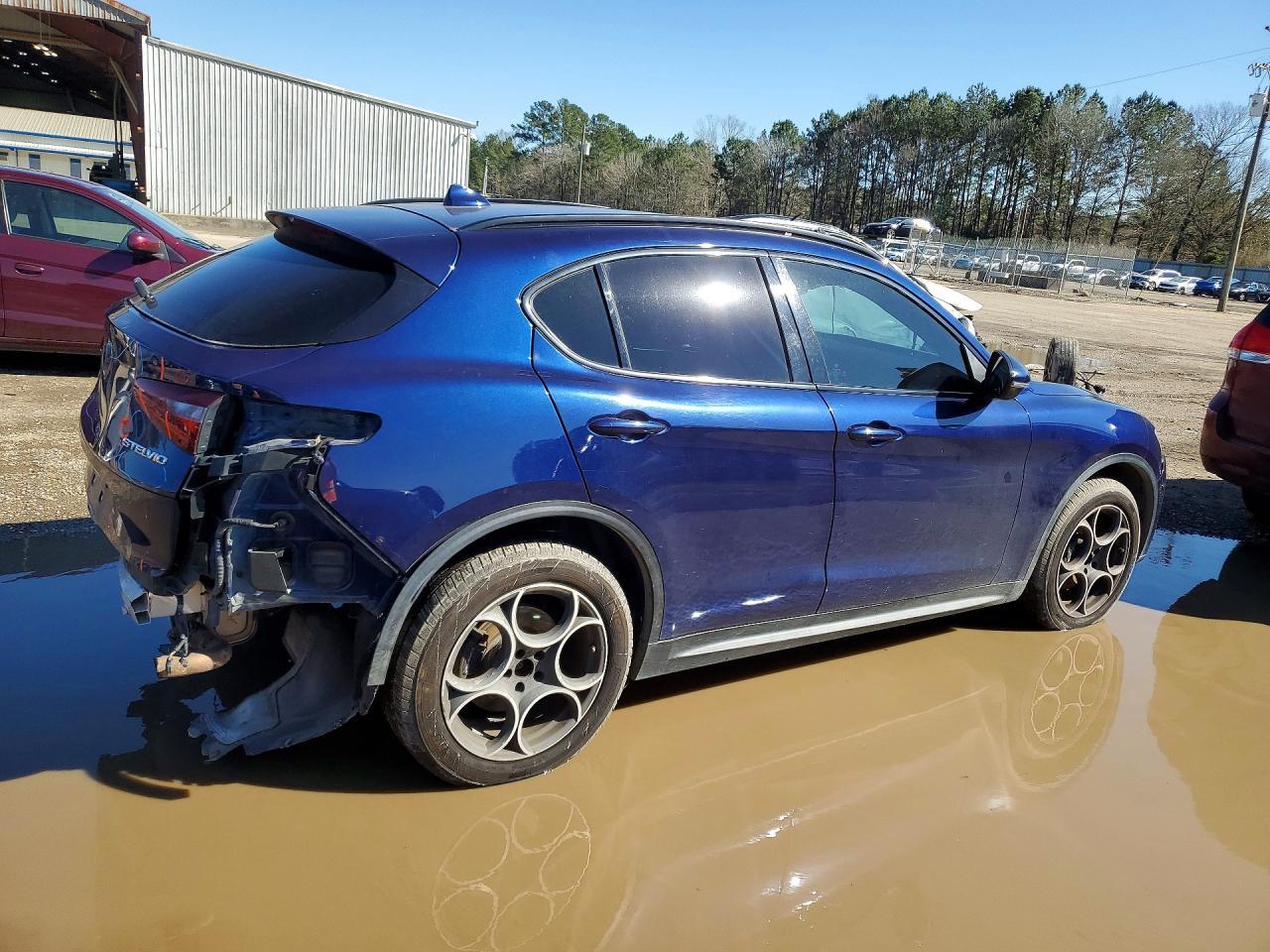2018 Alfa Romeo Stelvio Sport - Фото 3