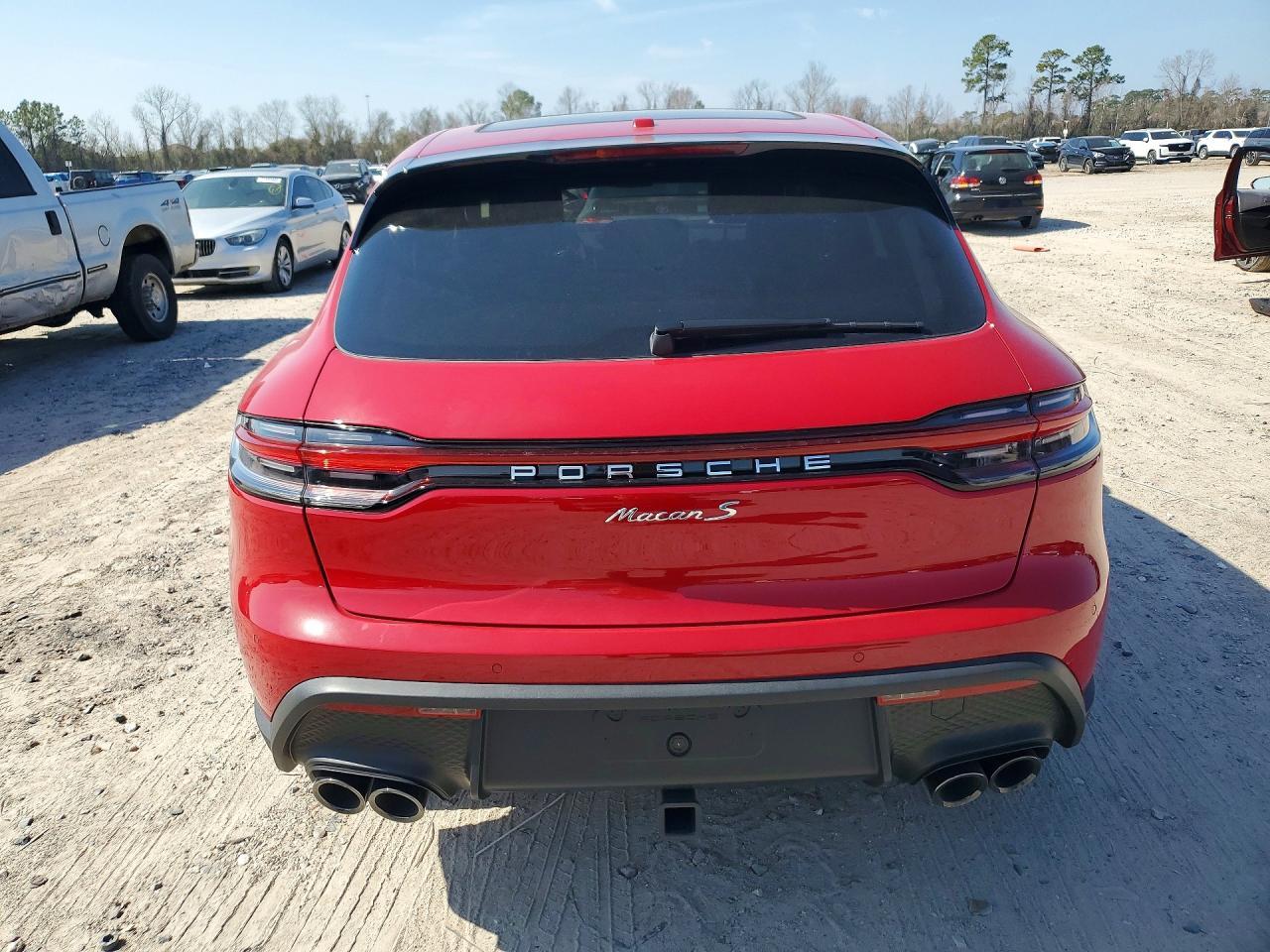 2025 Porsche Macan S - Image 6