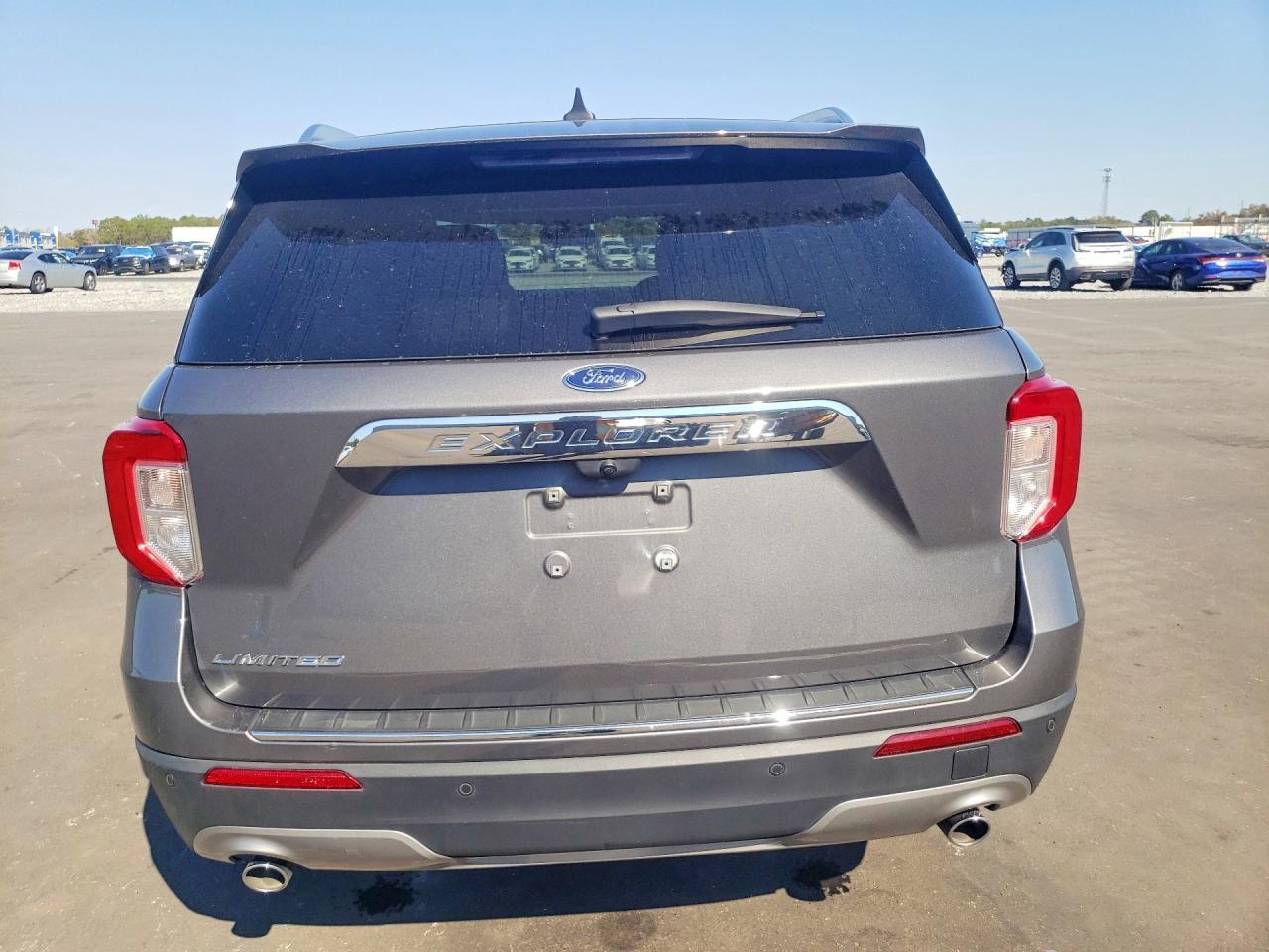 2023 Ford Explorer Limited - Image 6