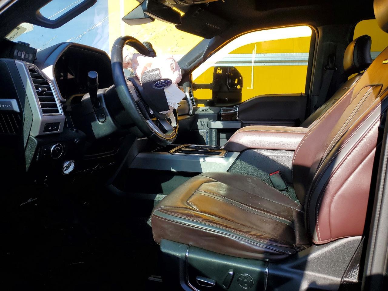 2017 Ford F350 Super Duty - Фото 7