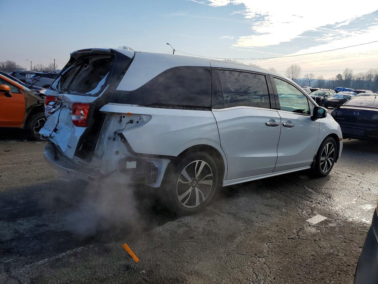 2020 Honda Odyssey Elite - Image 3