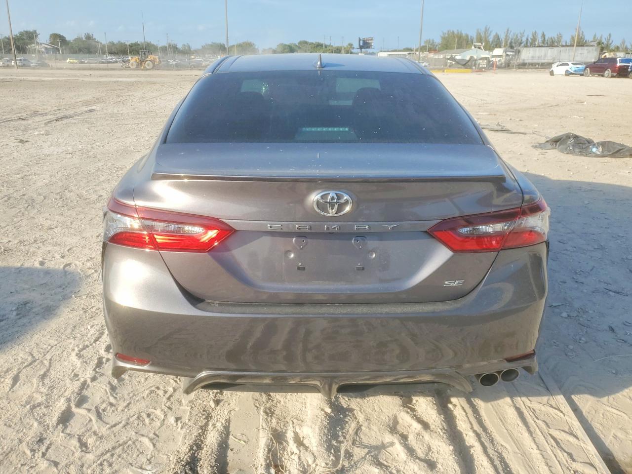2021 Toyota Camry Se - Image 6