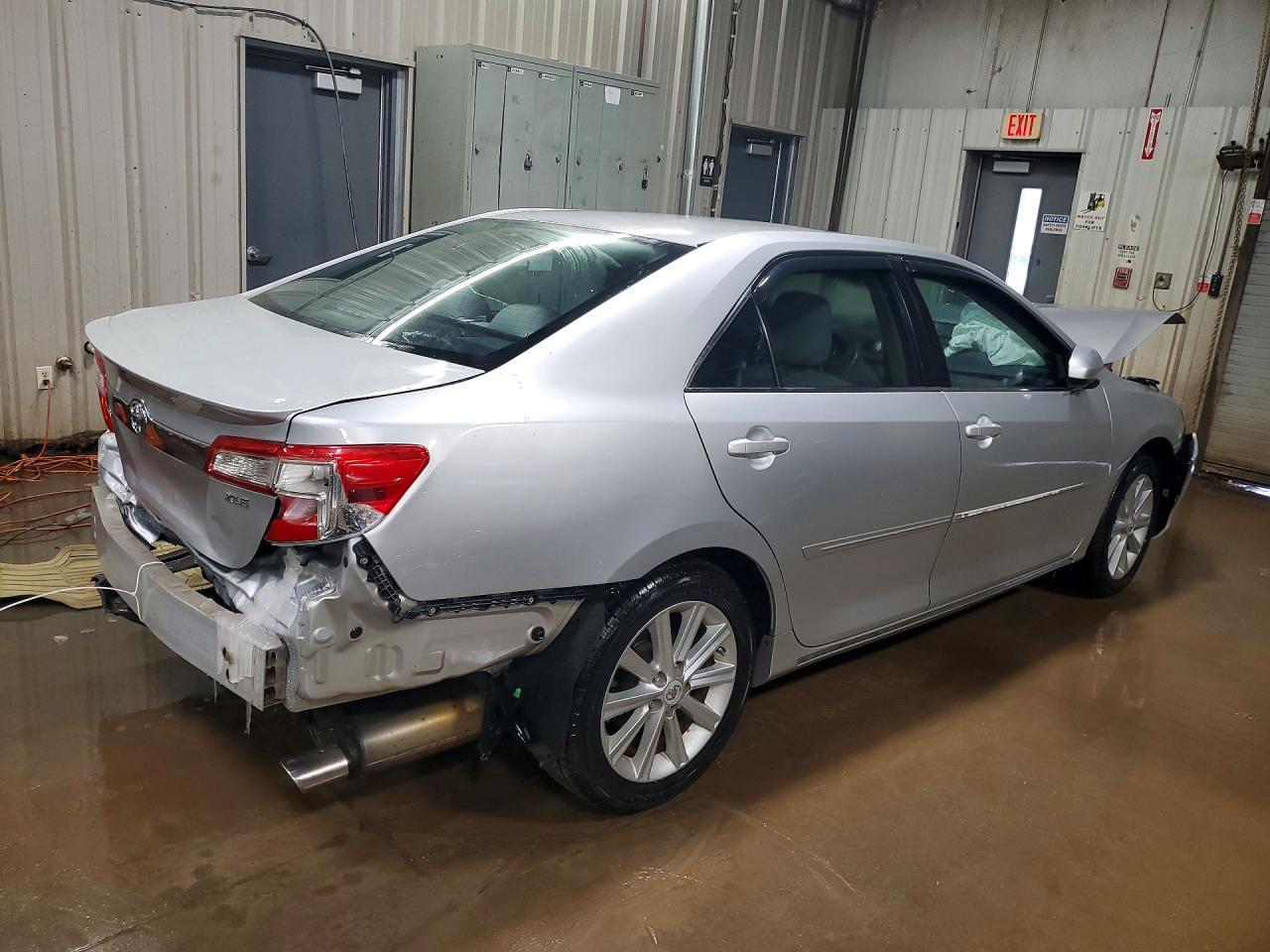 2012 Toyota Camry Xle - Фото 3