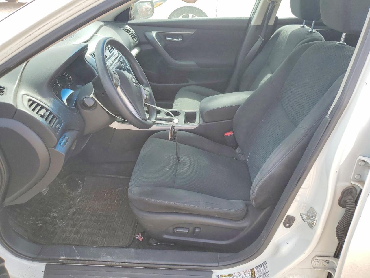 2015 Nissan Altima 2.5 S - Фото 7