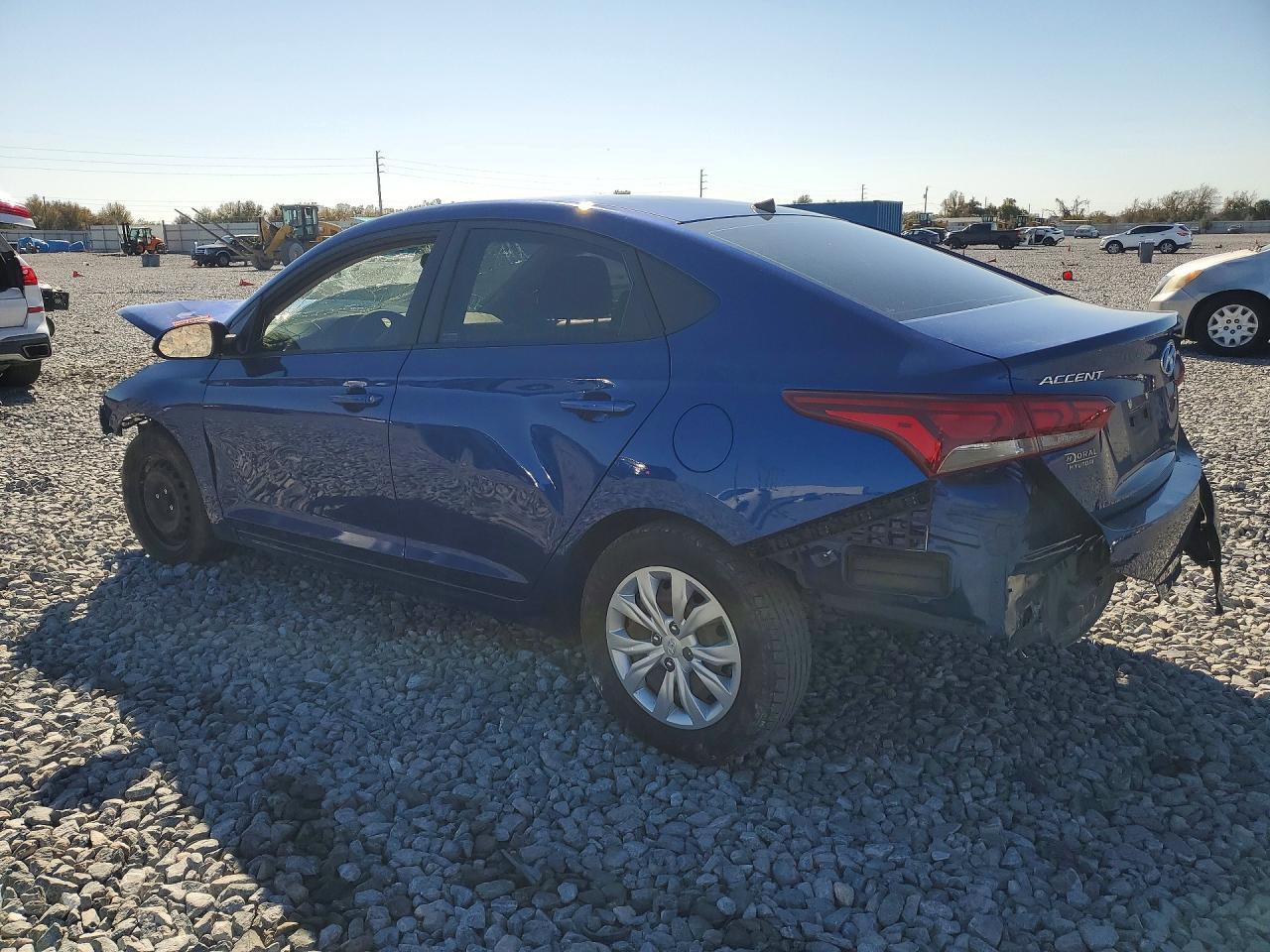 2022 Hyundai Accent Se - Фото 2