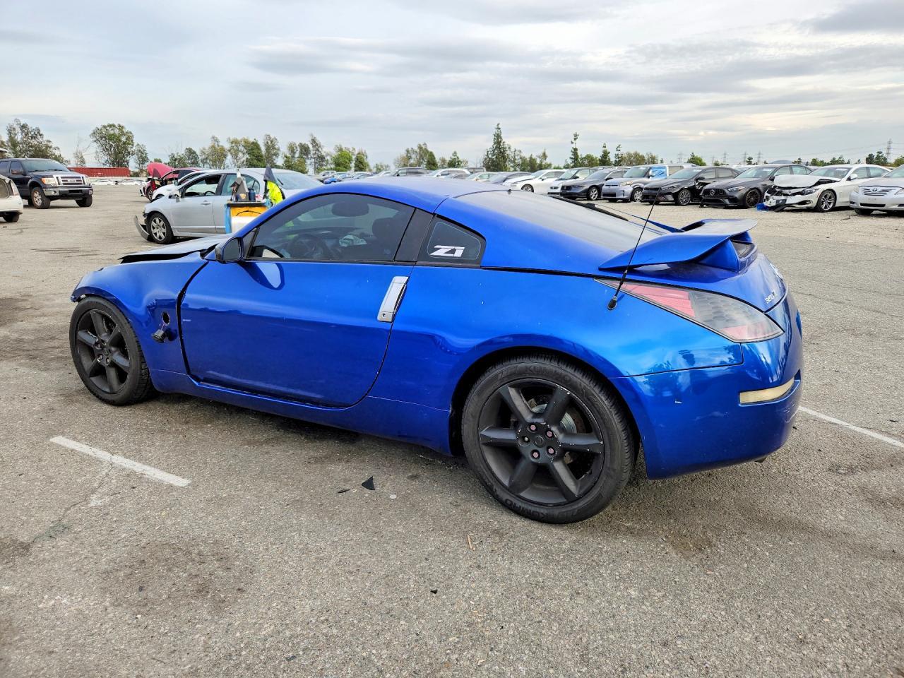 2004 Nissan 350Z Coupe - Фото 2