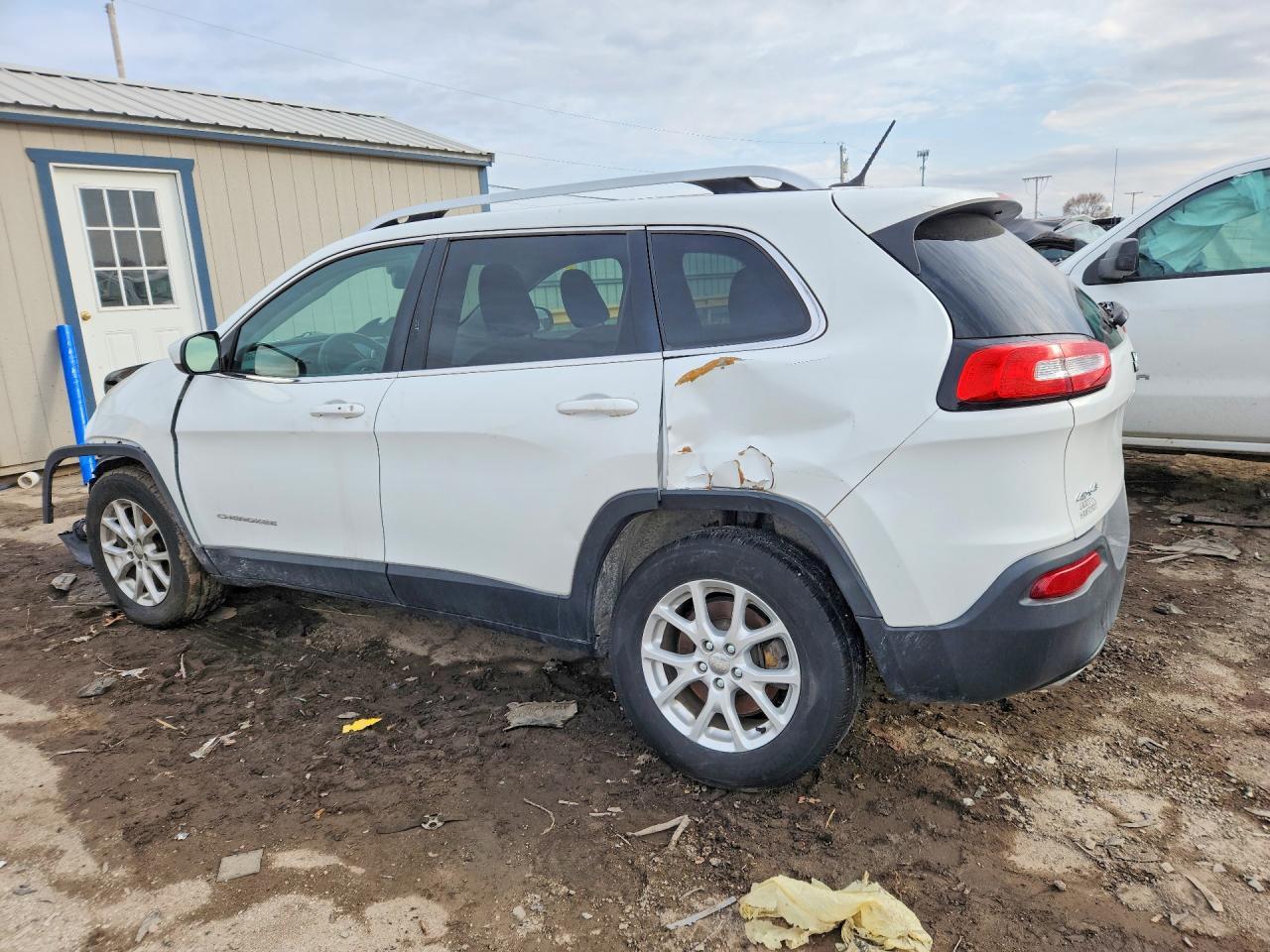 2015 Jeep Cherokee Latitude - Фото 2